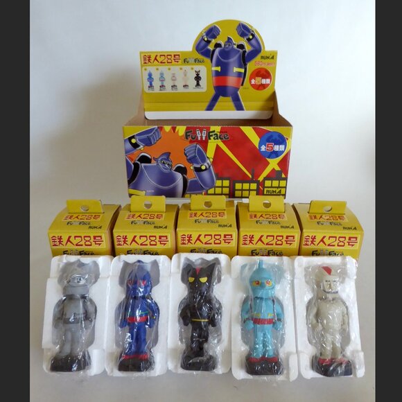 NEW VINTAGE RUN’A JAPAN TETSUJIN 28 GIGANTOR FULL FACE MINI BOBBLE HEAD FIGURE C - Picture 1 of 16